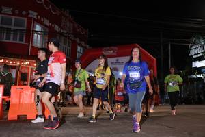 BIB: 3110, 3772
                            <button type="button" onclick="openModal(26263552)" class="btn btn-primary btn-sm float-right btn-popup" data-toggle="modal" data-target=".modal-high-quality">
                        <i class="fas fa-shopping-cart"></i> Add to Cart
                    </button>
                                            <button type="button" onclick="isThisMe(26263552, true)" class="btn btn-success btn-sm float-right btn-popup btn-isme hidden" data-toggle="tooltip" data-placement="bottom" title="นี่คือรูปของคุณใช่ไหม คลิกที่นี่เพื่อเอาเข้าอัลบั้ม">
                        <i class="fas fa-plus"></i> Add to album
                    </button>
                    <button type="button" onclick="isThisMe(26263552, false)" class="btn btn-warning btn-sm float-right btn-popup btn-isnotme hidden">
                        <i class="fas fa-ban"></i> Remove from album
                    </button>